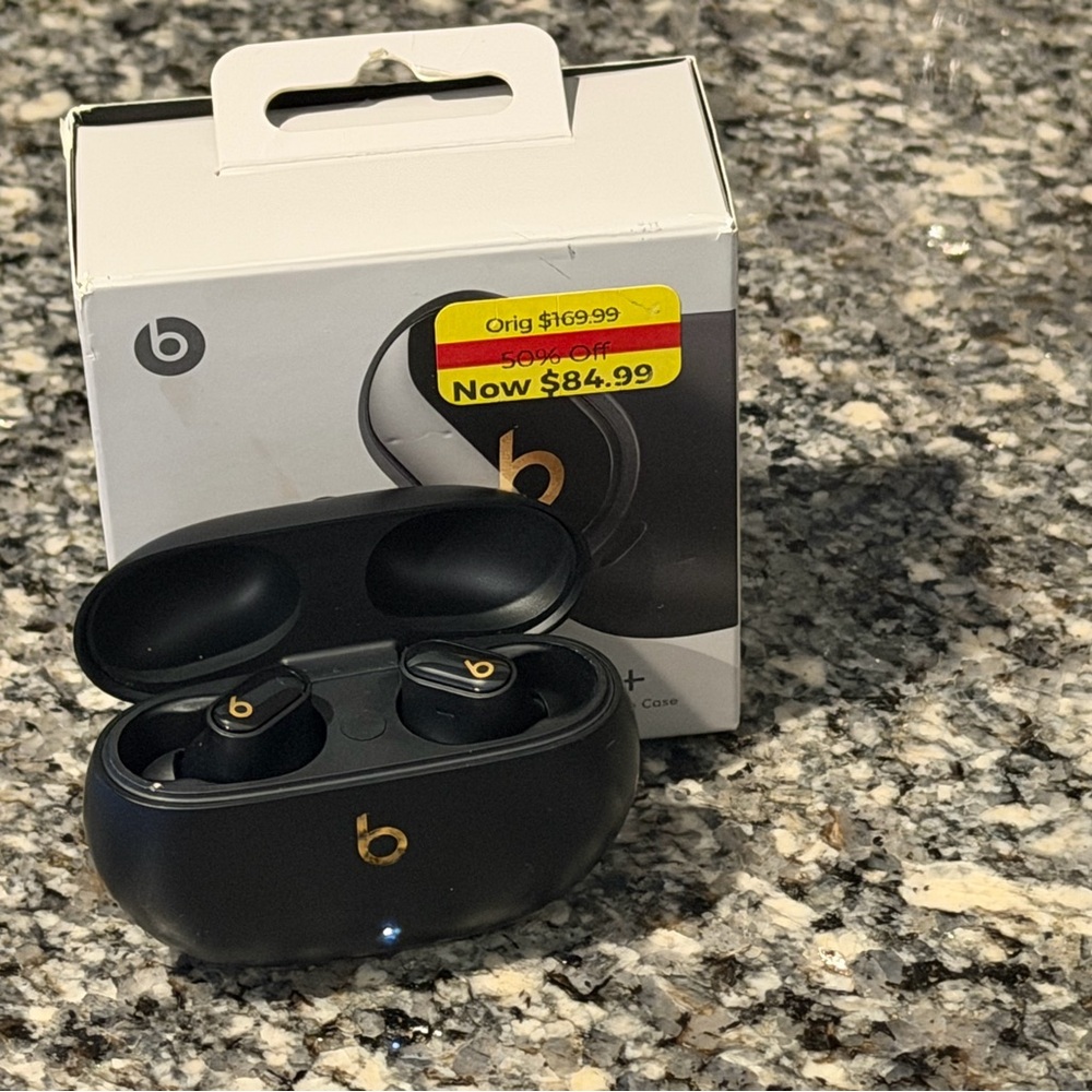 Beats by Dre Studio Buds+ (new, works perfectly) - Picture 4 of 5